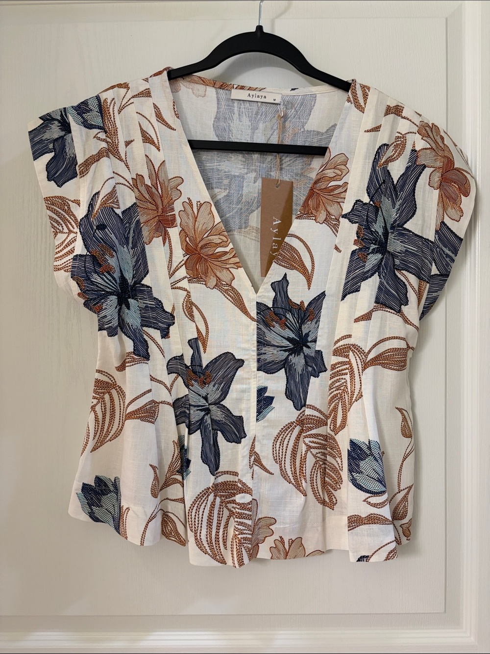 Aylaya Floral V-Neck Short Sleeve Top in White with Blue & Brown Print